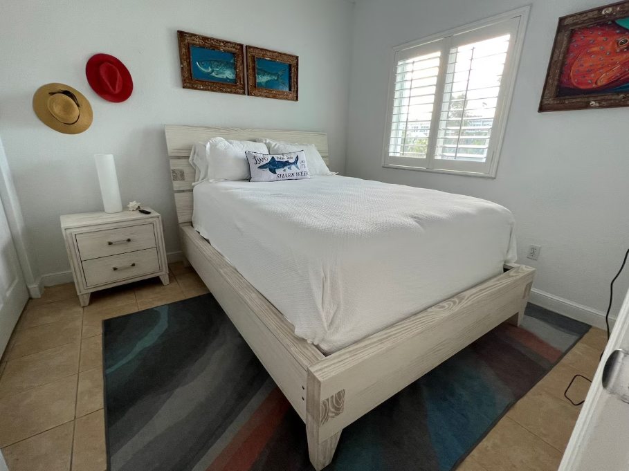 Guest bedroom